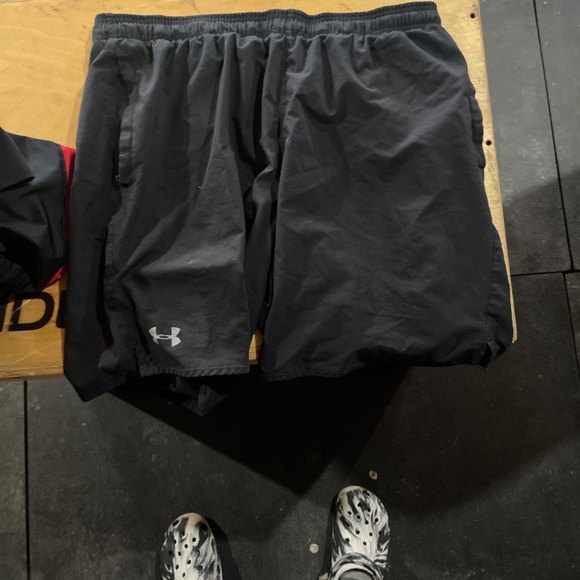 Under armour shorts - Picture 2 of 4